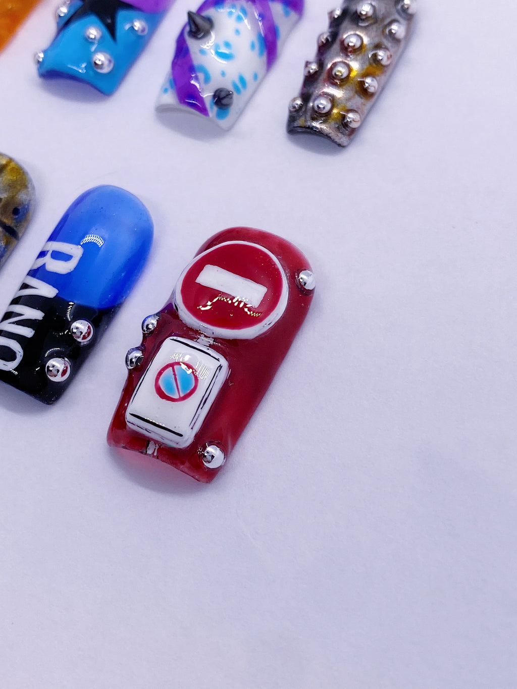 IVE Bang Bang press on nails