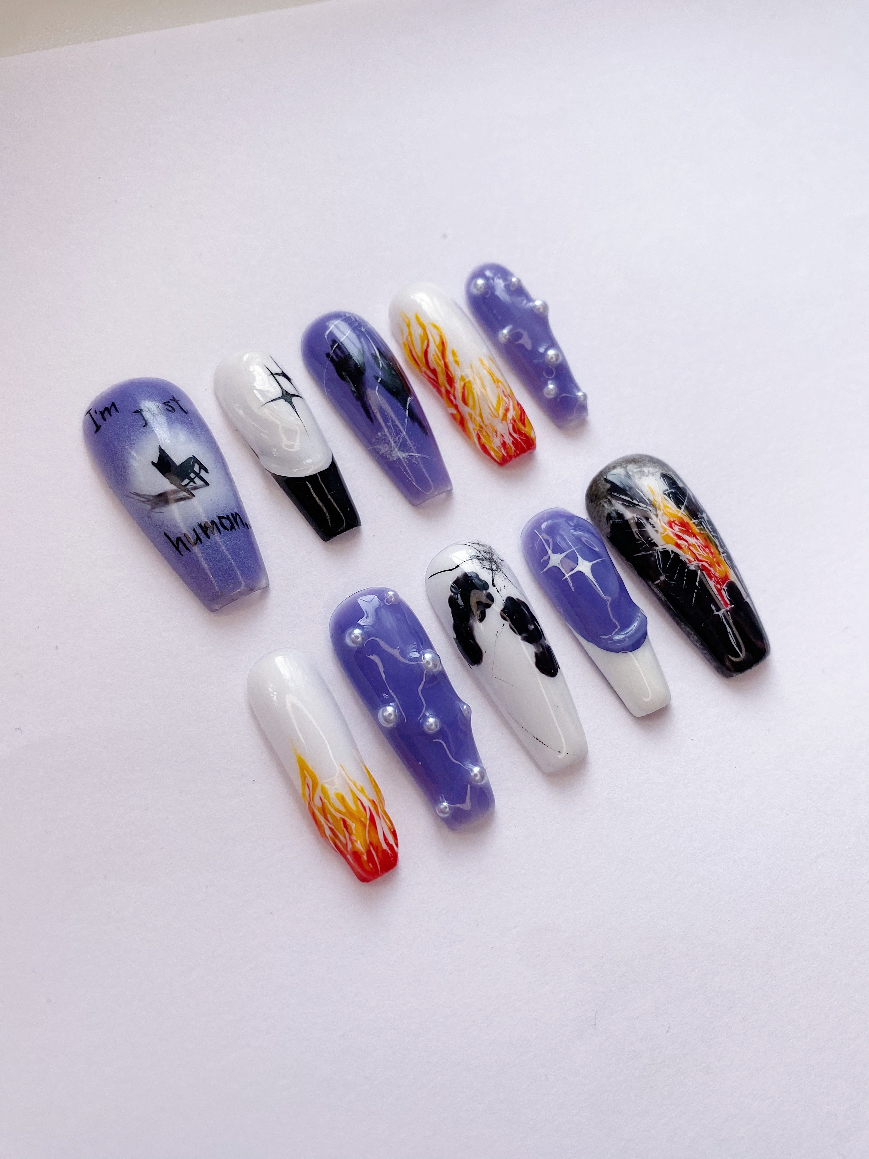 SKZ Truman press on nails