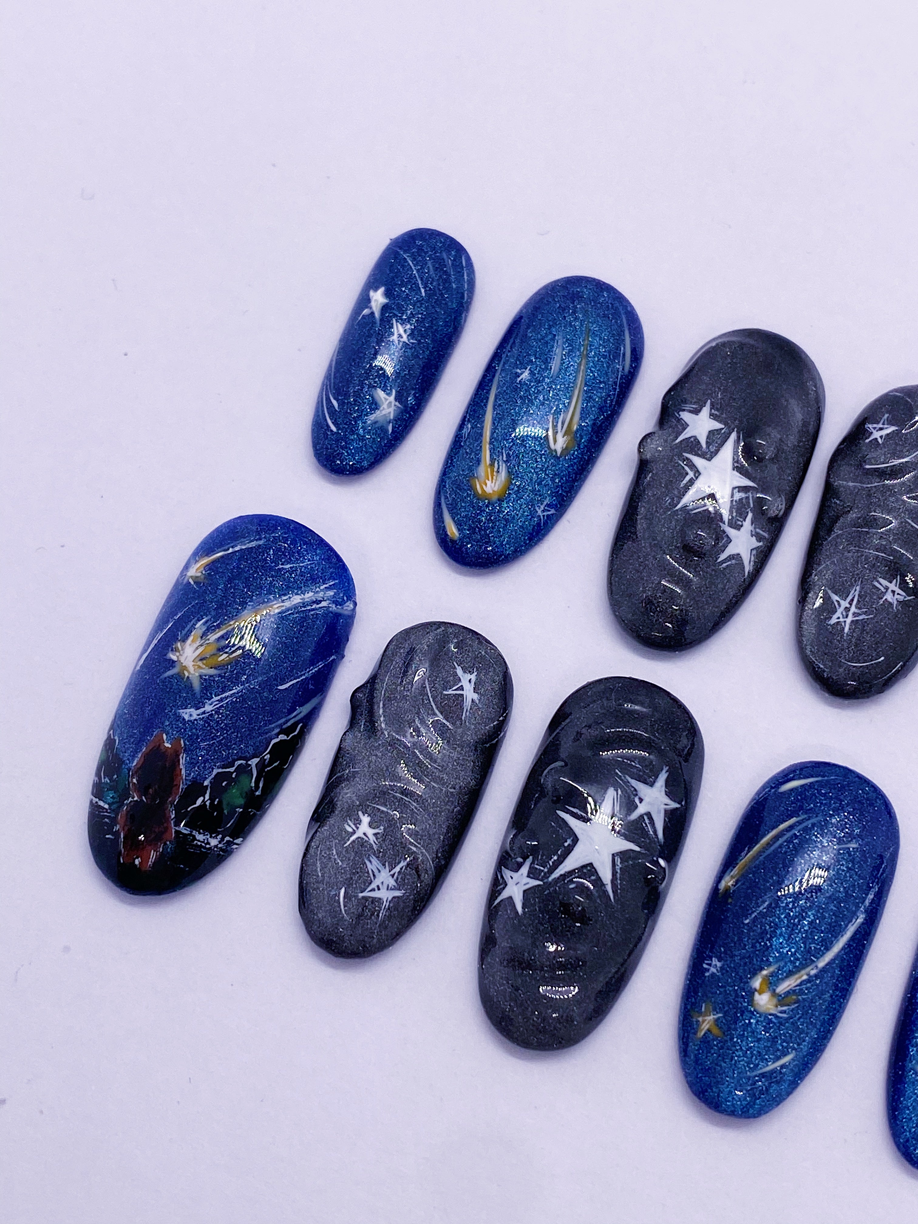 HAN Raining stars press on nails (Ready to claim)