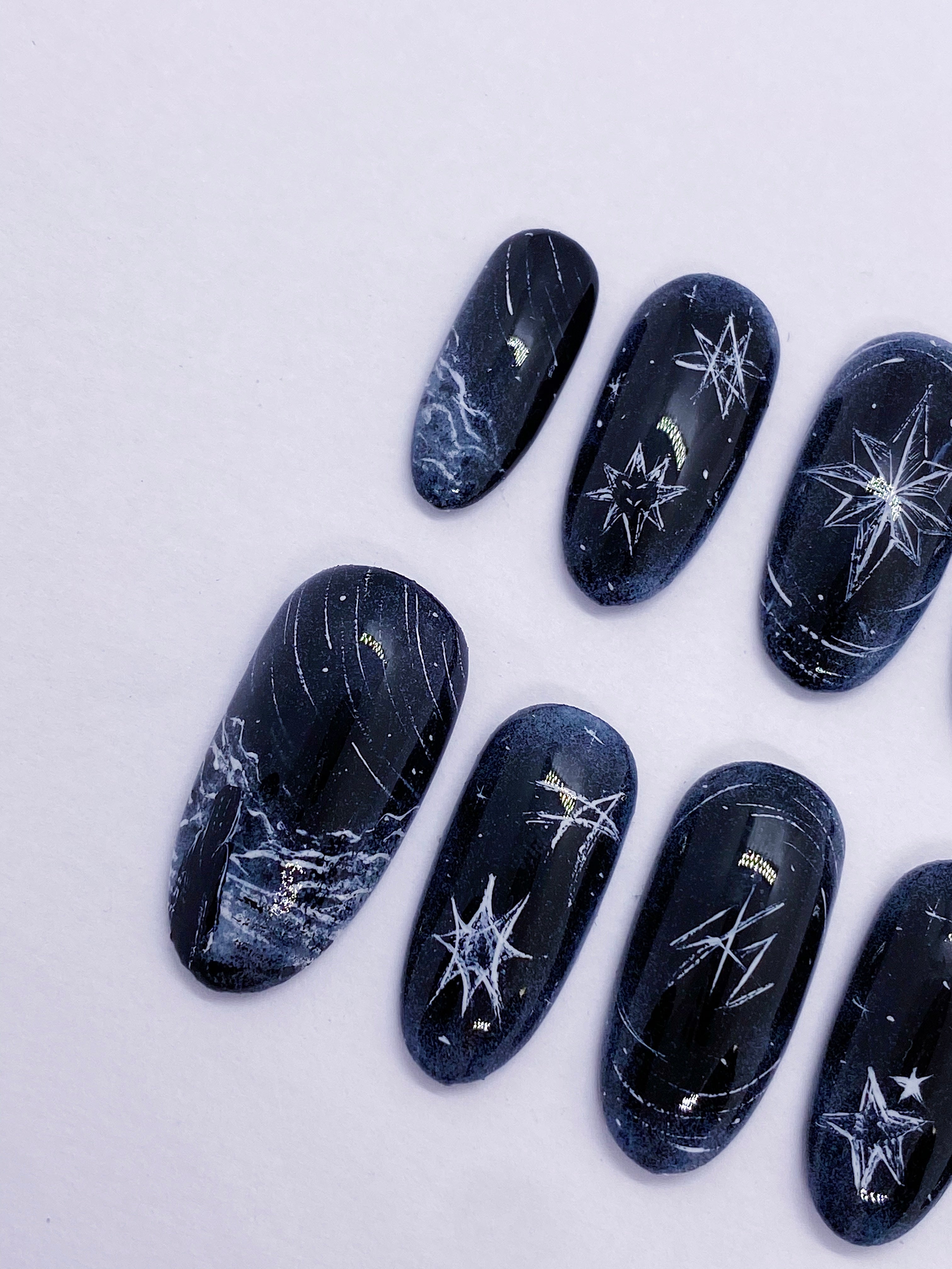 SKZ Stay press on nails