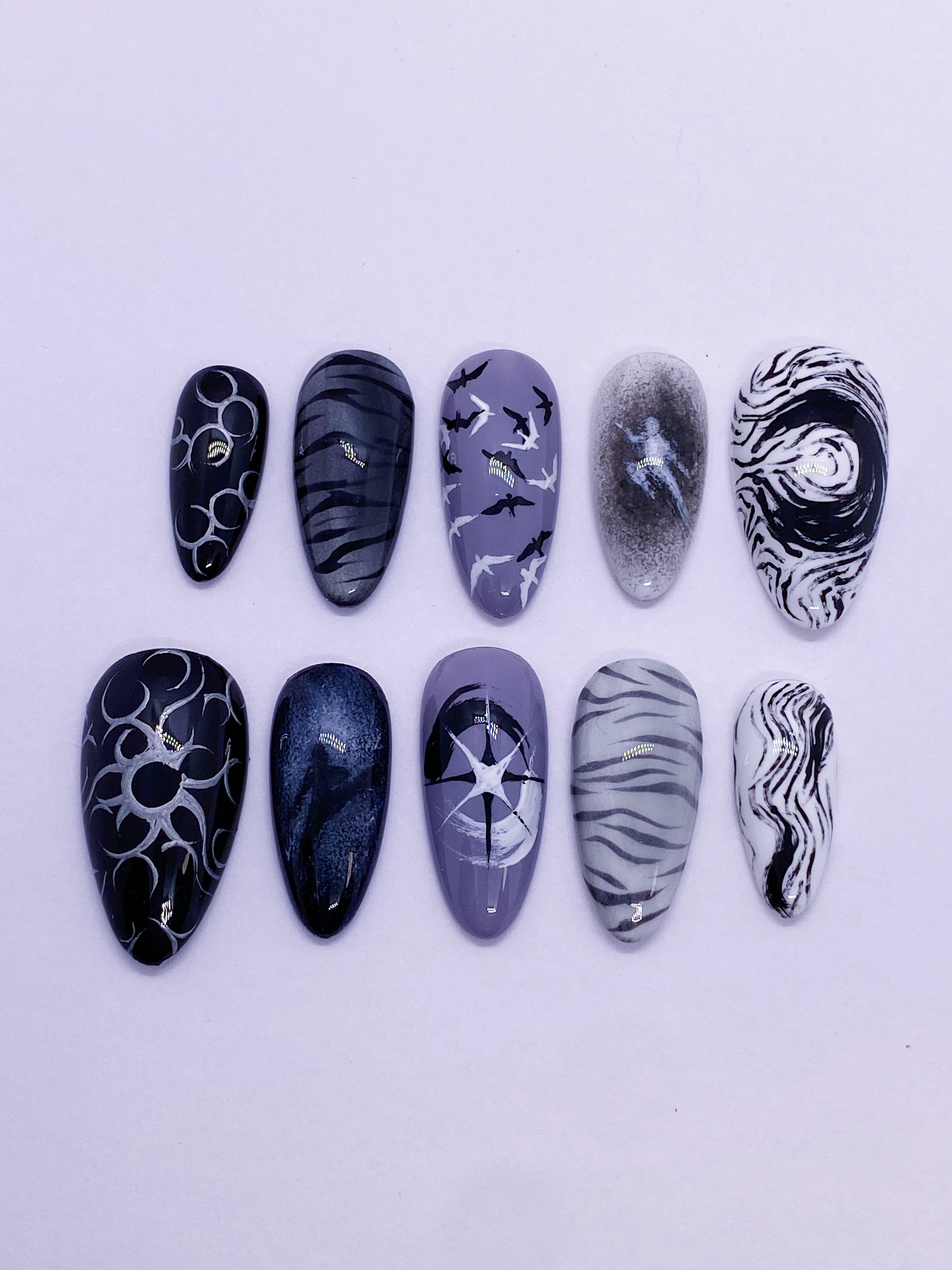 SKZ Run It press on nails