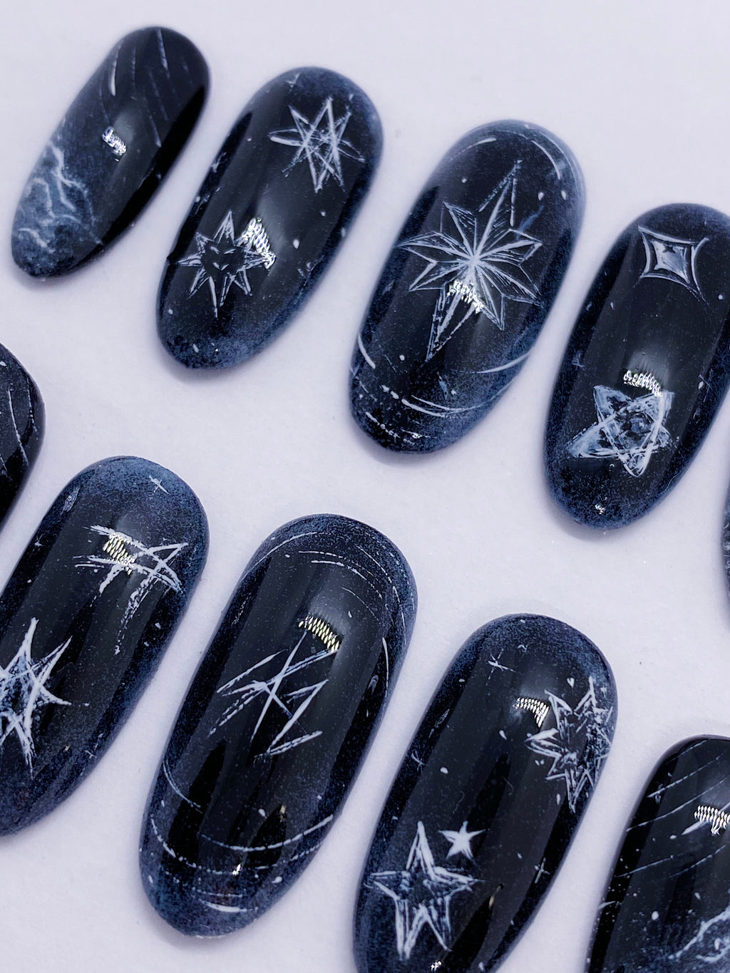 SKZ Stay press on nails