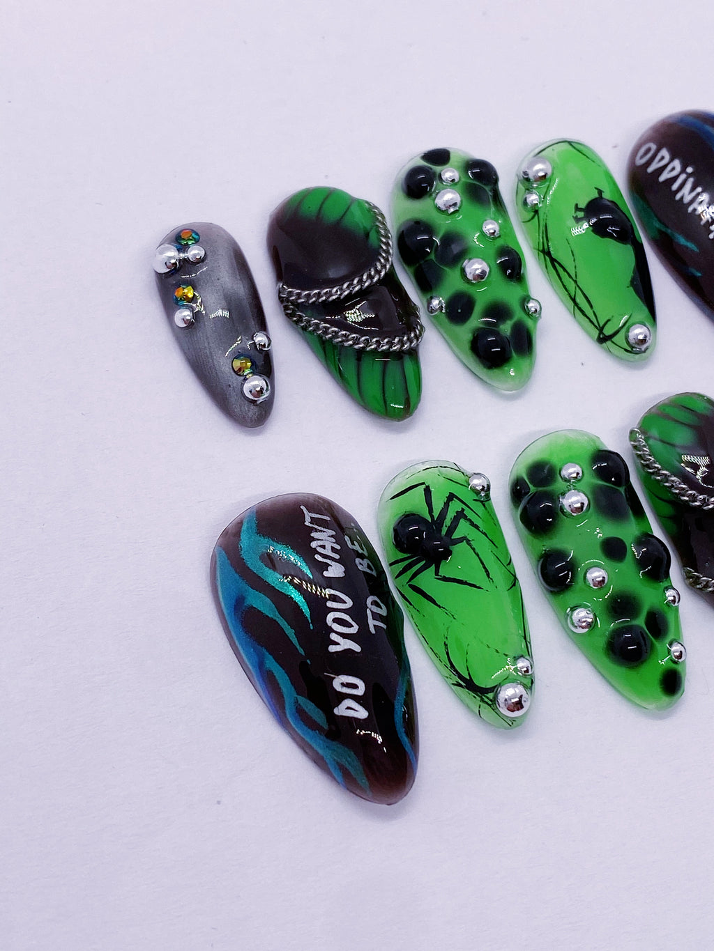 SKZ ODDINARY press on nails