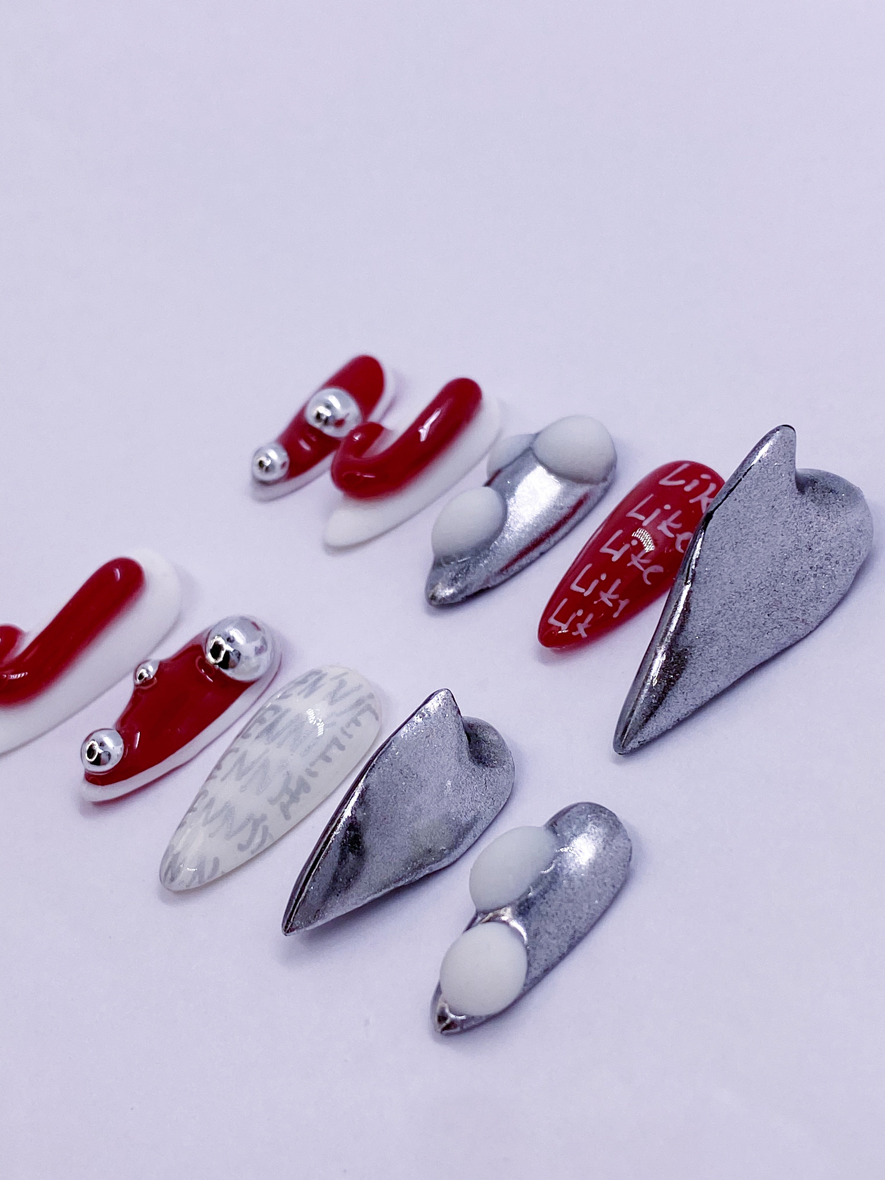 Like JENNIE press on nails