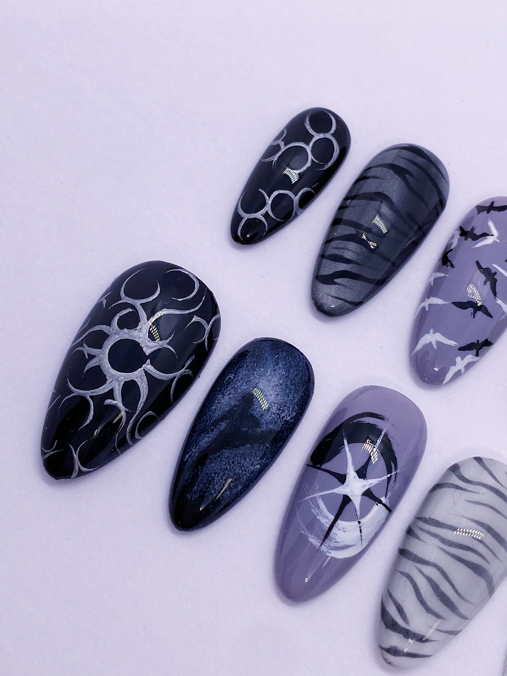 SKZ Run It press on nails