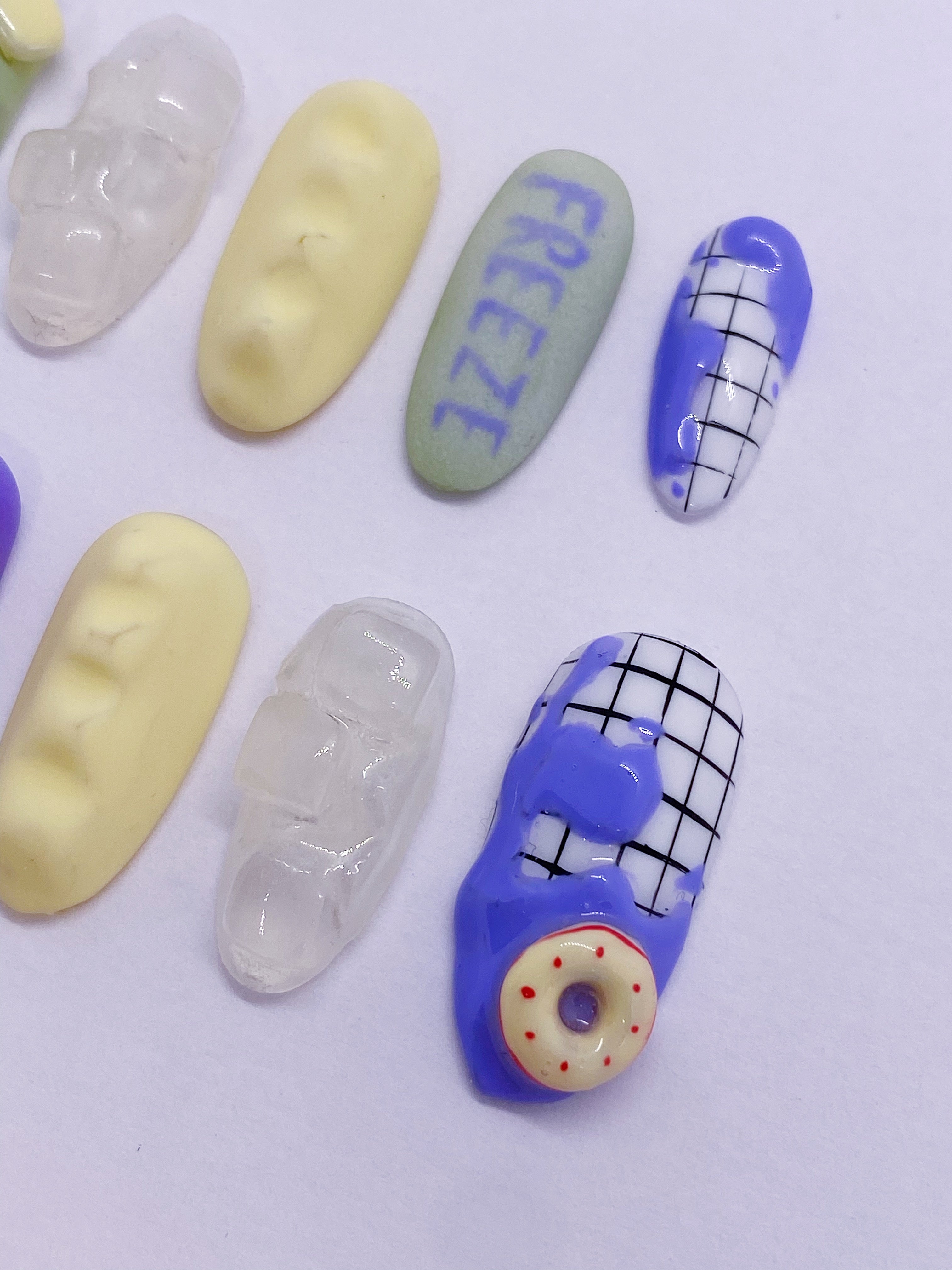 YUNA Ice Cream press on nails