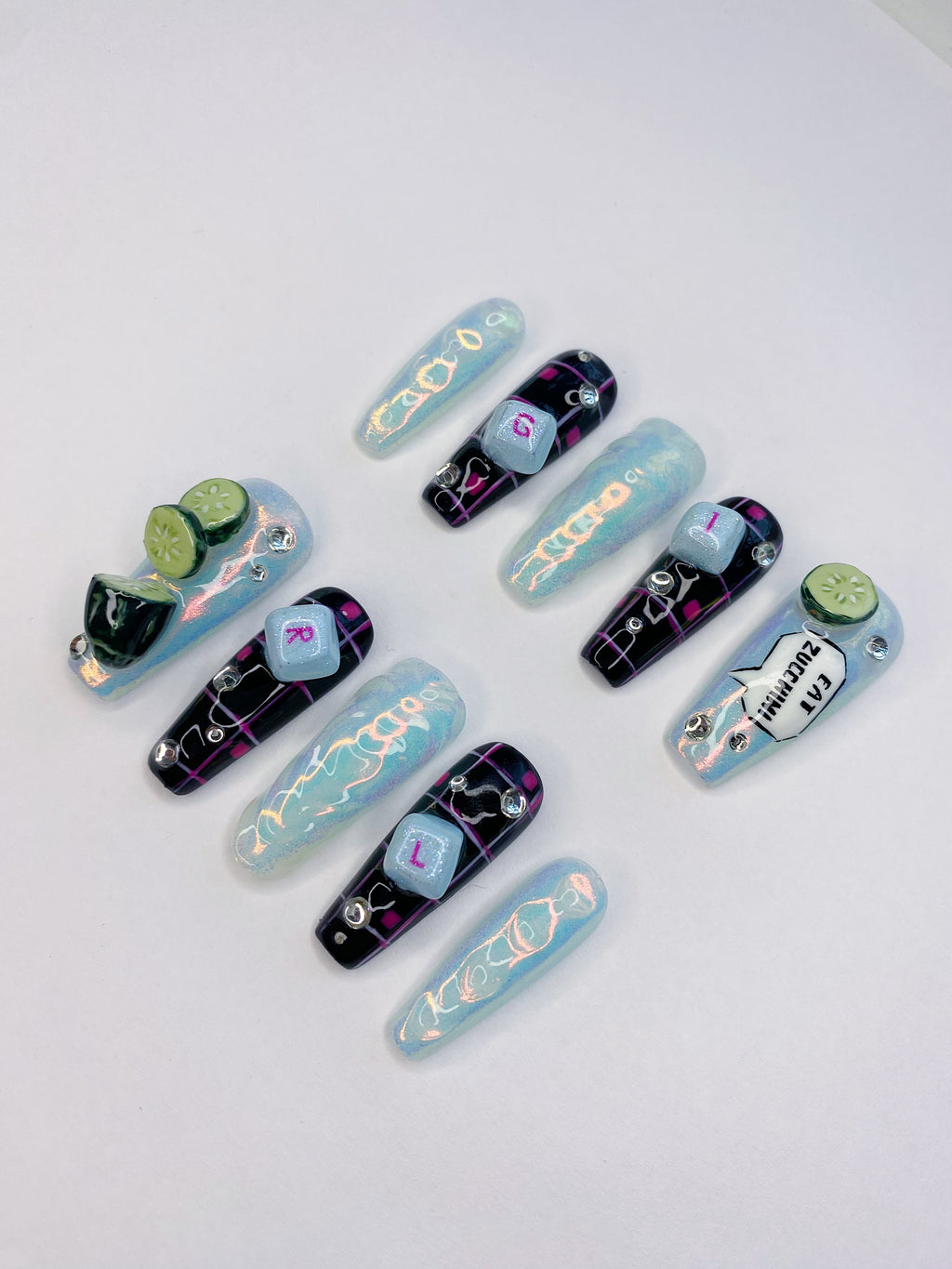 KATSEYE Internet Girl press on nails(Ready to claim)