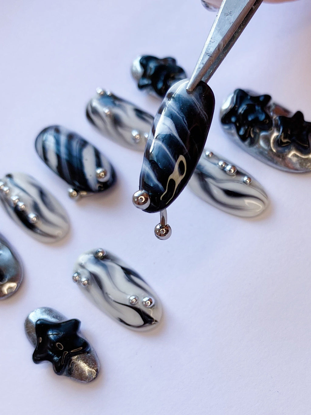 LISA Rockstar press on nails