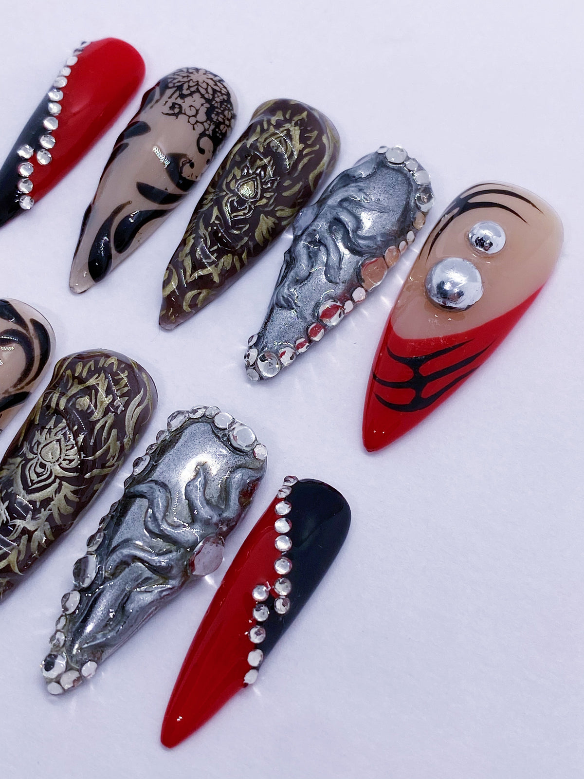 LISA SaWaDiKa press on nails