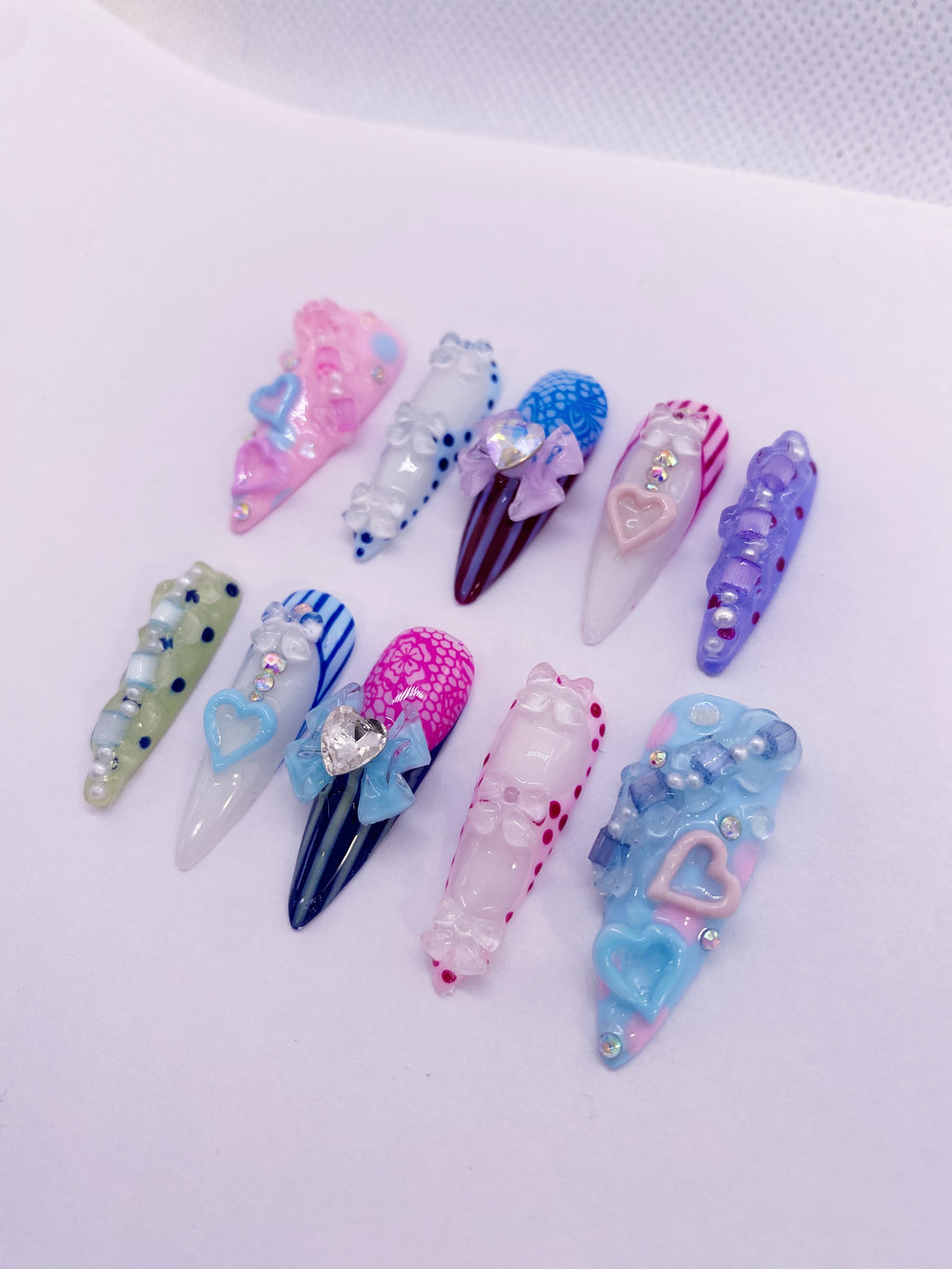 KATSEYE Pinky Up press on nails(Ready to claim)