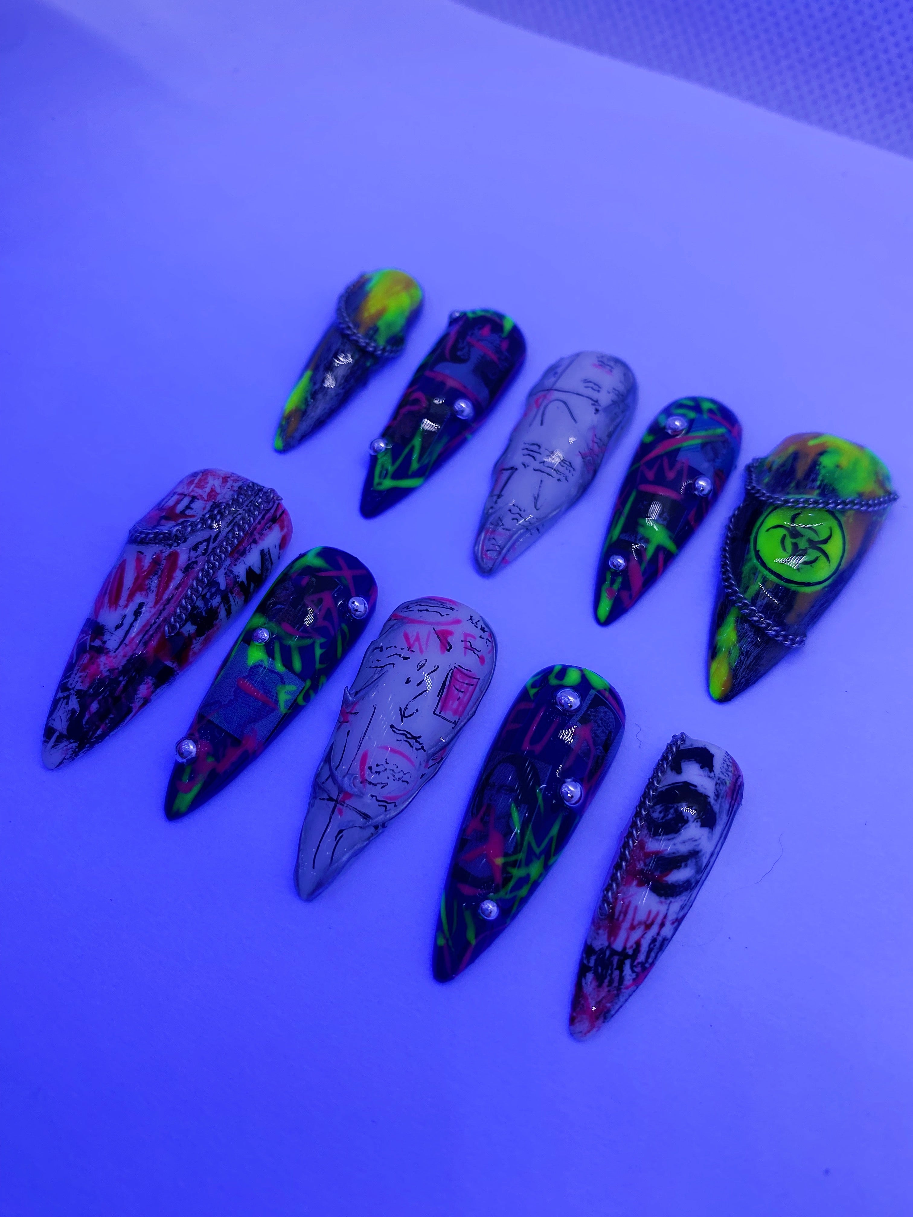 LISA FUTW press on nails(Ready to claim)