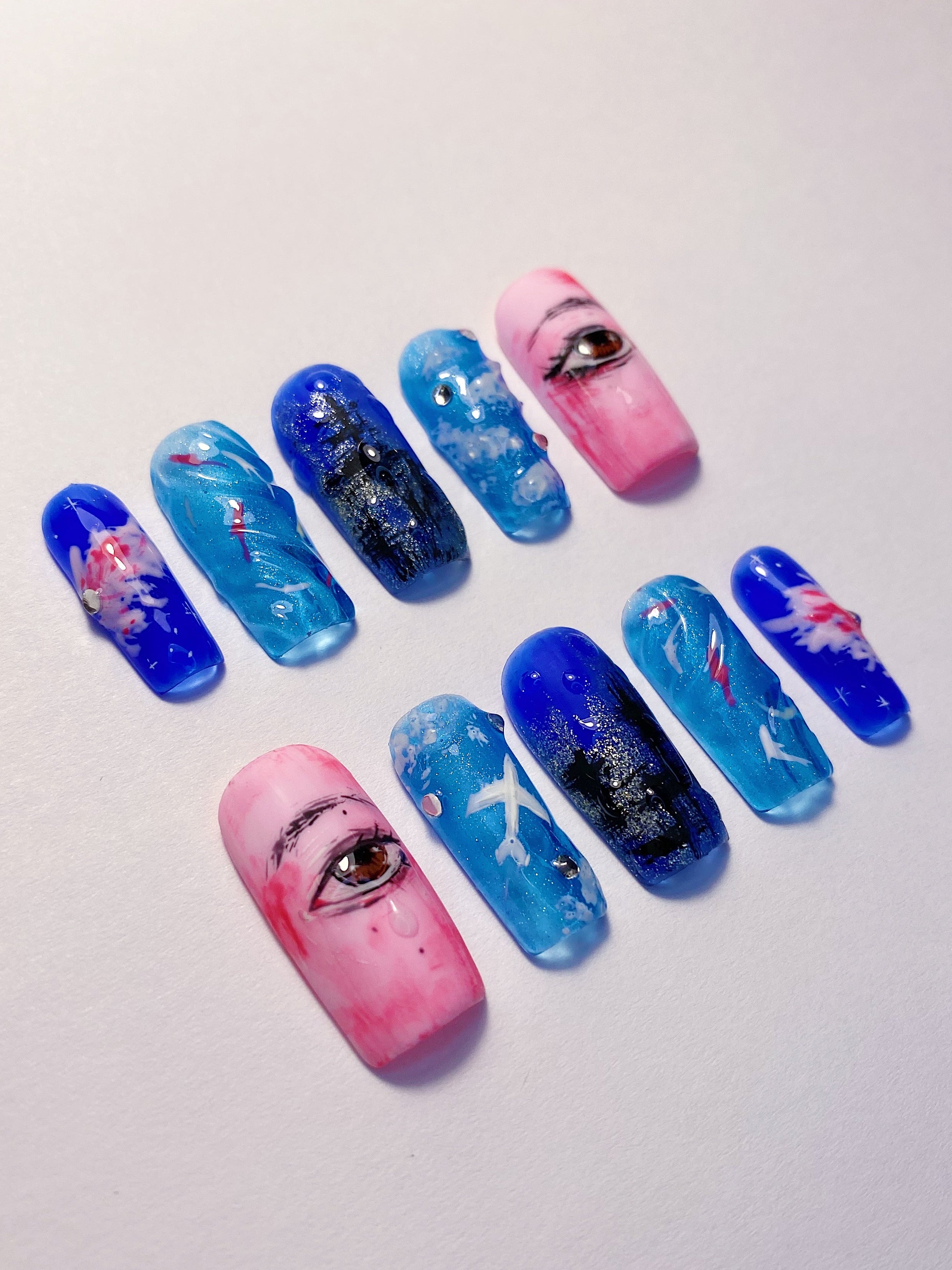 JENNIE Seoul City press on nails