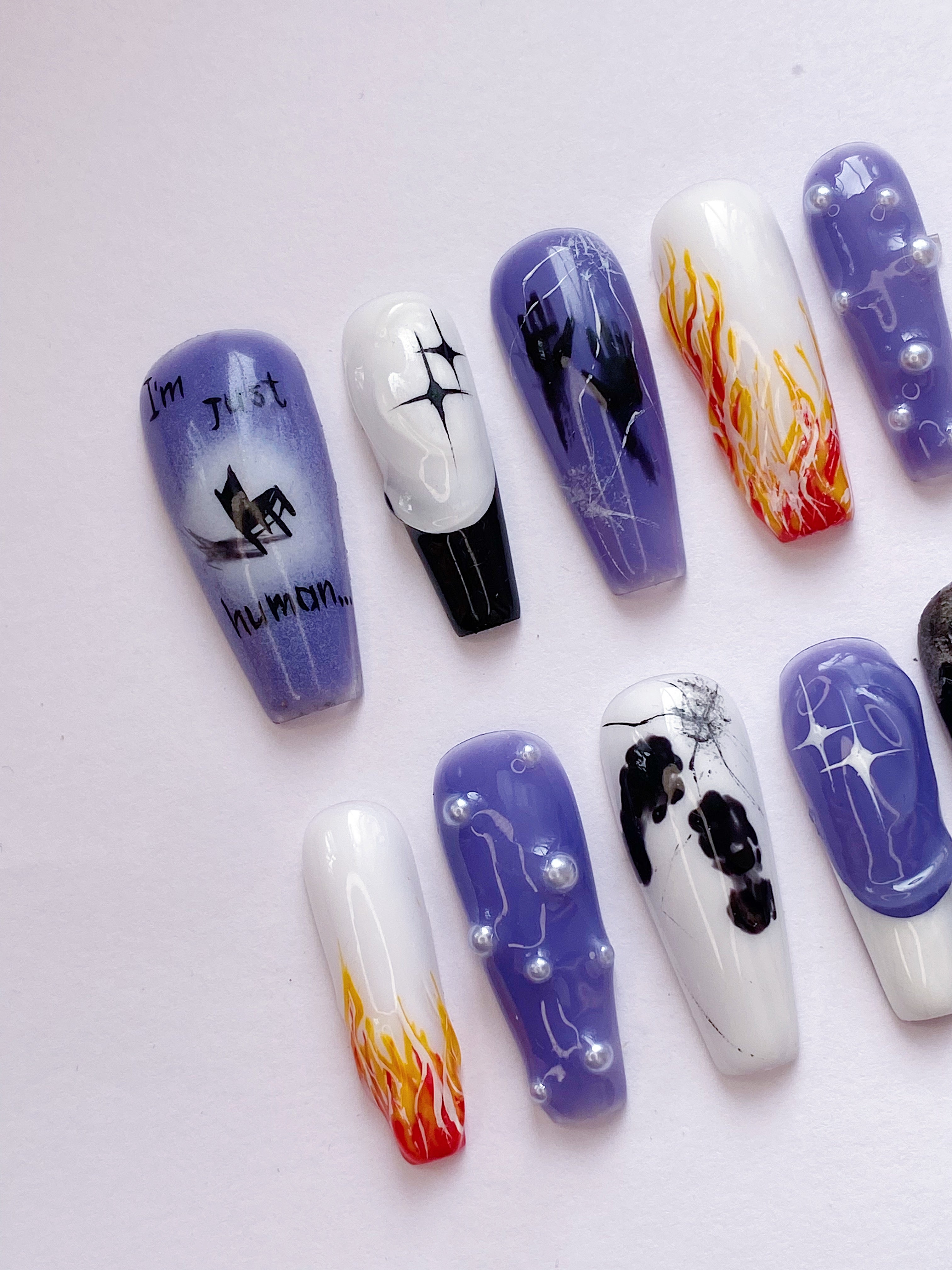 SKZ Truman press on nails